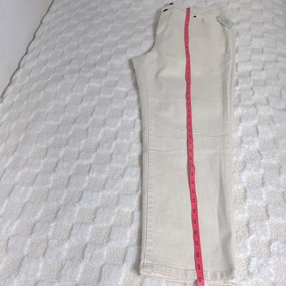 Talbots Womens High Waisted Flattering Ankle Crop Jeans Size 16 Cream Plus size - Picture 3 of 11